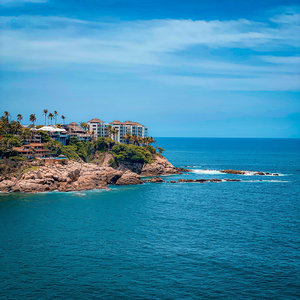 Image by mike_ramirez_mx titled ’acapulco, sea, mexico’. Source: Pixabay