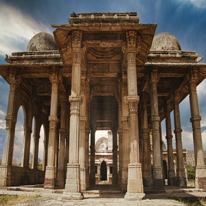 Image by setuchhaya titled ’heritage, architecture, carvings’. Source: Pixabay