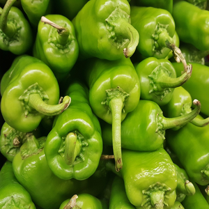 Image by Brett_Hondow titled ’anaheim peppers, chiles, chili peppers’. Source: Pixabay