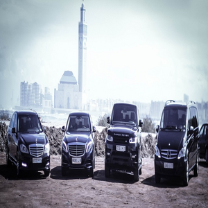 Image by Monoart titled ’casablanca, cars, luxury cars’. Source: Pixabay