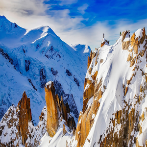Image by 12019 titled ’mountains, cosmiques ridge, mountaineering’. Source: Pixabay