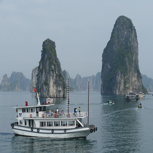 Image by falco titled ’vietnam, halong, sea’. Source: Pixabay Image by falco titled ’vietnam, halong, sea’. Source: Pixabay