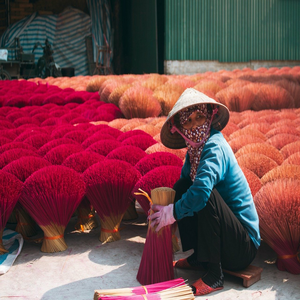 Image by lehuudat titled ’woman, job, traditional’. Source: Pixabay
