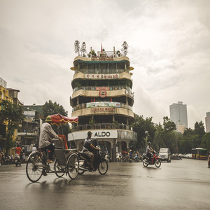 Image by Leon_Ting titled ’street, hanoi, vietnam’. Source: Pixabay