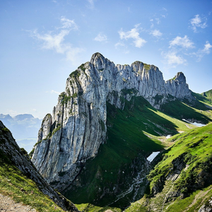 Image by GernotBra titled ’mountains, appenzell, switzerland’. Source: Pixabay
