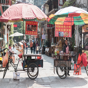 Image by YangGuangWu titled ’china, street, street vendors’. Source: Pixabay