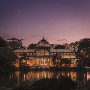 Image by 9624038 titled ’crystal palace, madrid, pond’. Source: Pixabay