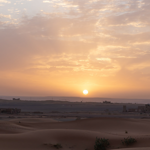 Image by YakupIpek titled ’merzouga, desert, sunrise’. Source: Pixabay