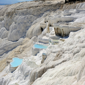 Image by neponu titled ’pamukkale, turkey, nature’. Source: Pixabay
