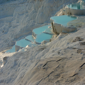 Image by LoggaWiggler titled ’pamukkale, sintered lime terraces, calcium’. Source: Pixabay
