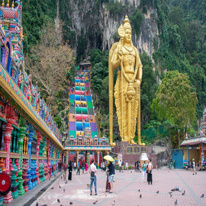 Image by 8268513 titled ’temple, malaysia, religion’. Source: Pixabay