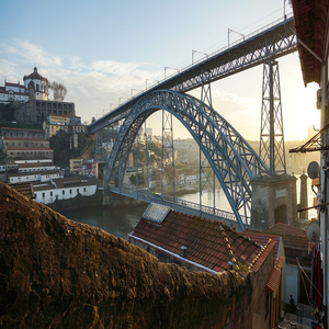 Image by franky1st titled ’bridge, city, river’. Source: Pixabay