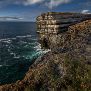 Image by KonradJanik titled ’the cliffs, ireland, sea’. Source: Pixabay Image by KonradJanik titled ’the cliffs, ireland, sea’. Source: Pixabay