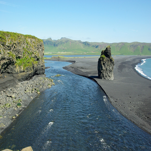 Image by jackmac34 titled ’iceland, beach, vik’. Source: Pixabay Image by jackmac34 titled ’iceland, beach, vik’. Source: Pixabay