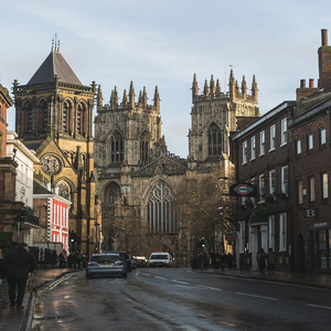 Image by eduardovieiraphoto titled ’york minster, road, town’. Source: Pixabay