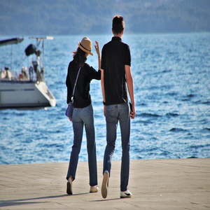 Image by pasja1000 titled ’walk, he and she, two’. Source: Pixabay