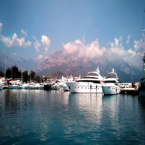 Image by Andy_Bay titled ’sea, yachts, ship’. Source: Pixabay