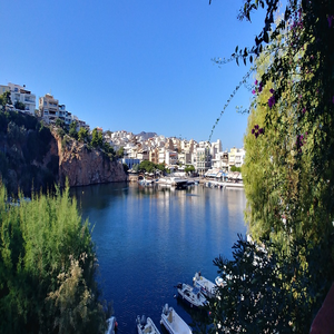 Image by KimShibbyBob titled ’agios nikolaos, crete, holiday’. Source: Pixabay