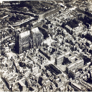 Image by WikimediaImages titled ’amiens, aerial view, historic’. Source: Pixabay