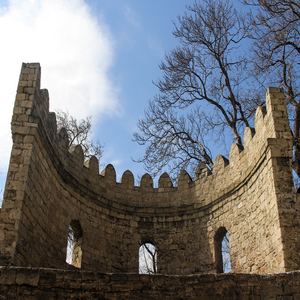 Image by ghazalehtaeb titled ’baku, azerbaijan, ancient’. Source: Pixabay