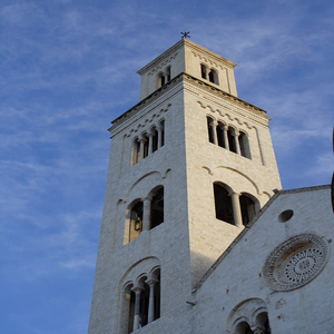 Image by Websi titled ’italy, puglia, bari’. Source: Pixabay