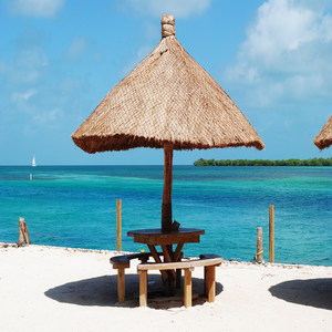 Image by amon1500 titled ’belize, cay caulker, ambergris’. Source: Pixabay