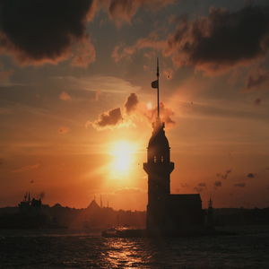 Image by umutizgi titled ’uskudar, sea, sunset’. Source: Pixabay Image by umutizgi titled ’uskudar, sea, sunset’. Source: Pixabay