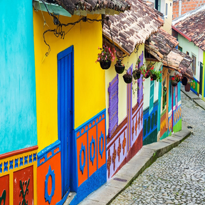 Image by gustavo9917 titled ’colombia, bogota, city’. Source: Pixabay