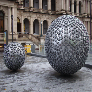 Image by majonas titled ’australia, brisbane, balls’. Source: Pixabay