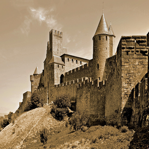 Image by JerzyGorecki titled ’carcassonne, france, city walls’. Source: Pixabay