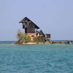 Image by Herney titled ’rosario islands, cartagena, colombia’. Source: Pixabay Image by Herney titled ’rosario islands, cartagena, colombia’. Source: Pixabay