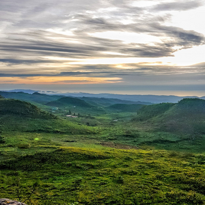 Image by von_d titled ’peak, peak change, mountains’. Source: Pixabay