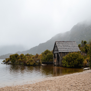 Image by pen_ash titled ’boat shed, lake, nature’. Source: Pixabay
