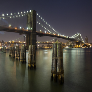 Image by thomaschung titled ’nyc, america, bridge’. Source: Pixabay