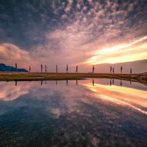 Image by tienthinhphoto titled ’water, wetland, reflection’. Source: Pixabay