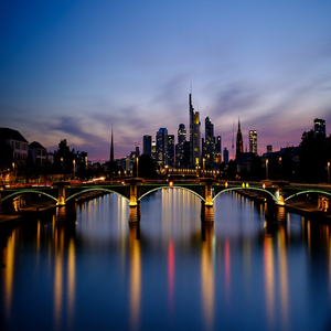 Image by Bru-nO titled ’frankfurt, bridge, river’. Source: Pixabay Image by Bru-nO titled ’frankfurt, bridge, river’. Source: Pixabay