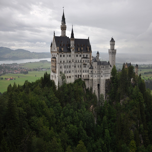 Image by sand2004 titled ’germany, castle, neuschwanstein’. Source: Pixabay