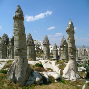 Image by Mario555 titled ’cappadocia, fireplaces, you do’. Source: Pixabay