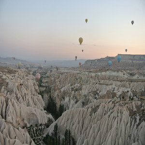 Image by MartinaSantoro titled ’cappadocia, nature, turkey’. Source: Pixabay