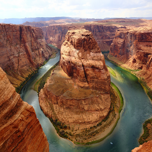 Image by KeYang titled ’horseshoe bend, grand canyon, colorado river’. Source: Pixabay Image by KeYang titled ’horseshoe bend, grand canyon, colorado river’. Source: Pixabay