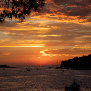 Image by jhamel0210 titled ’sunset, sea, island’. Source: Pixabay