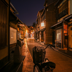 Image by rmsep4 titled ’street, bicycle, night’. Source: Pixabay