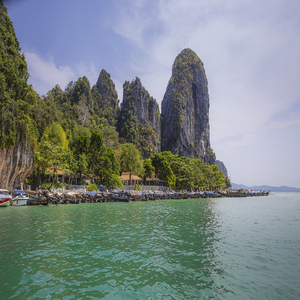Image by Erik_Karits titled ’thailand, island, sea’. Source: Pixabay