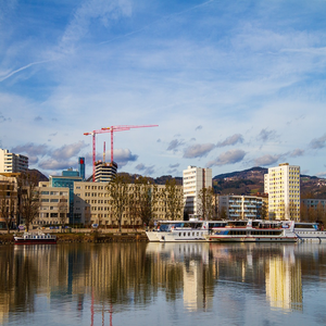 Image by NickyPe titled ’linz, city, austria’. Source: Pixabay