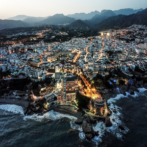 Image by manolofranco titled ’dusk, nerja, malaga’. Source: Pixabay