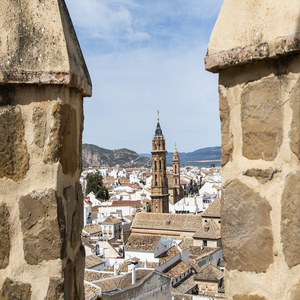 Image by ELG21 titled ’tower, church, architecture’. Source: Pixabay