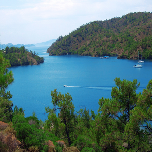 Image by 1508857 titled ’marmaris, sea, blue’. Source: Pixabay