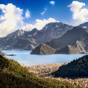 Image by Alpcem titled ’landscape, sun, sunlight’. Source: Pixabay