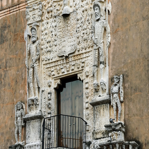Image by DEZALB titled ’mexico, merida, yucatan’. Source: Pixabay