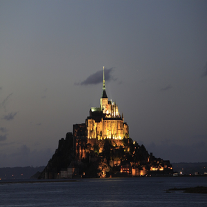 Image by 8300 titled ’mont st michel, france, monastery’. Source: Pixabay